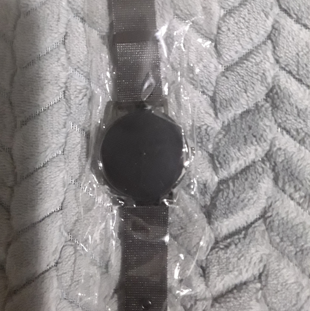 Mens Black Out All Black Quartz Watch NIP NEW BATT - Picture 4 of 5